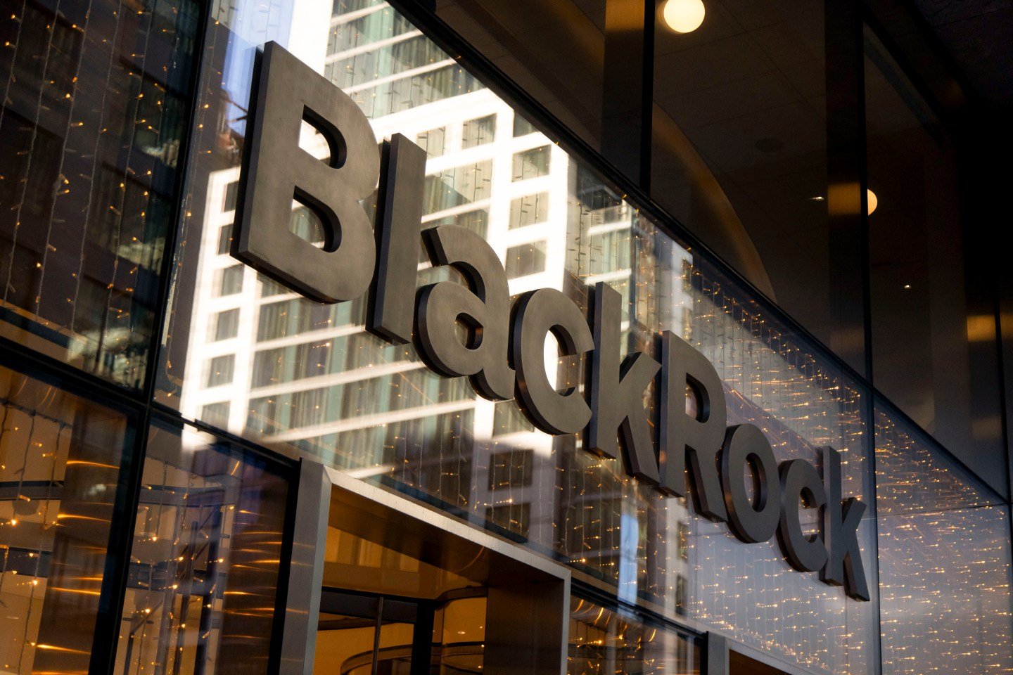 1440x960 BlackRock, Vanguard and State Street own huge amounts of bank shares—but only one agrees with FDIC policy on undue influence