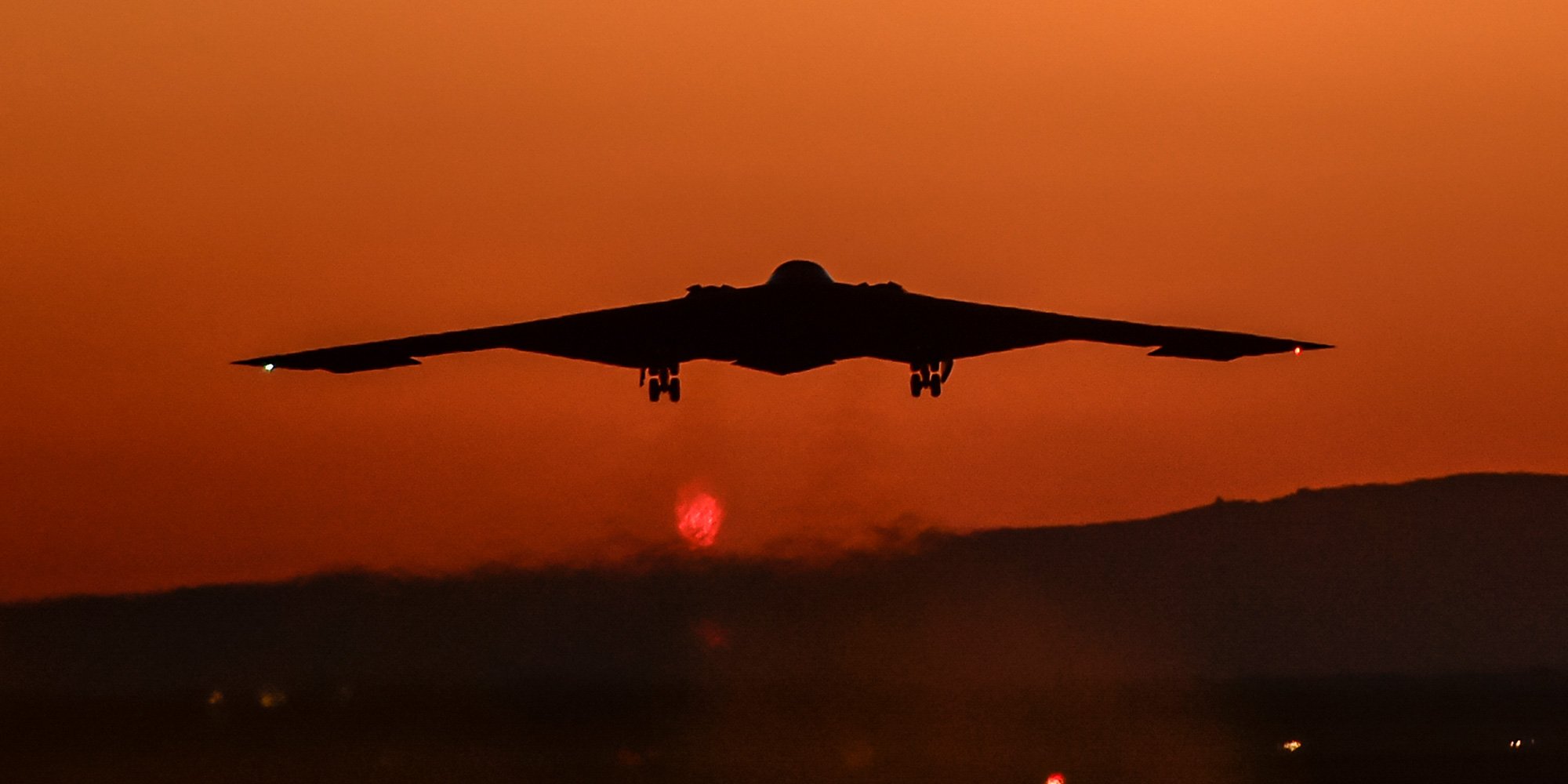 2000x1000 Cool Facts About The B 2