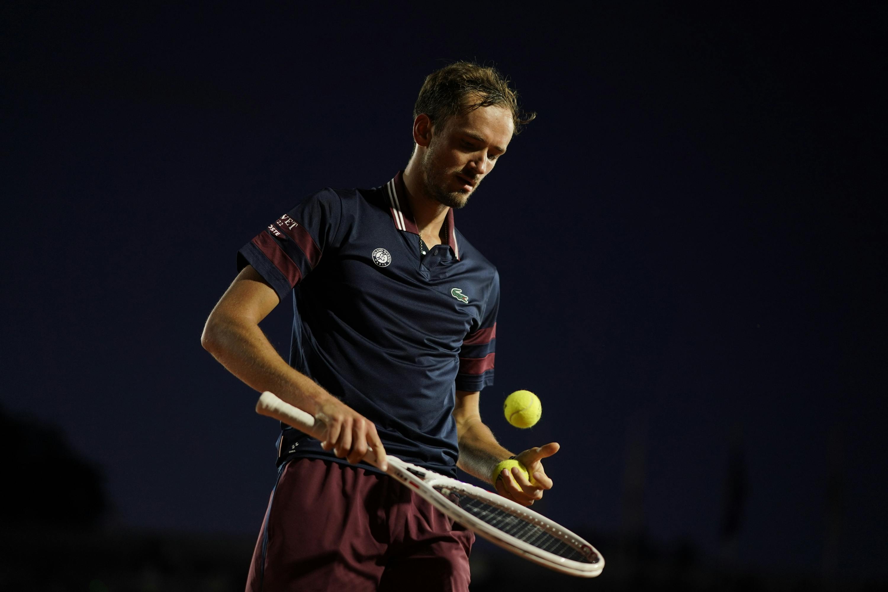 3000x2000 Highlights: Medvedev V Koepfer R1 Garros 2026 Official Site