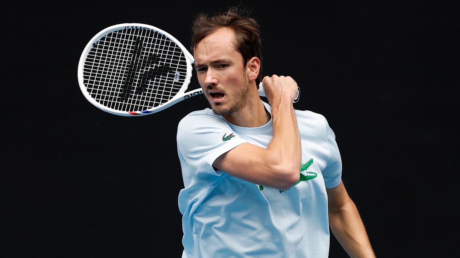 1600x900 Russian Tennis Star Daniil Medvedev Smashes Camera in Australian Open Outburst