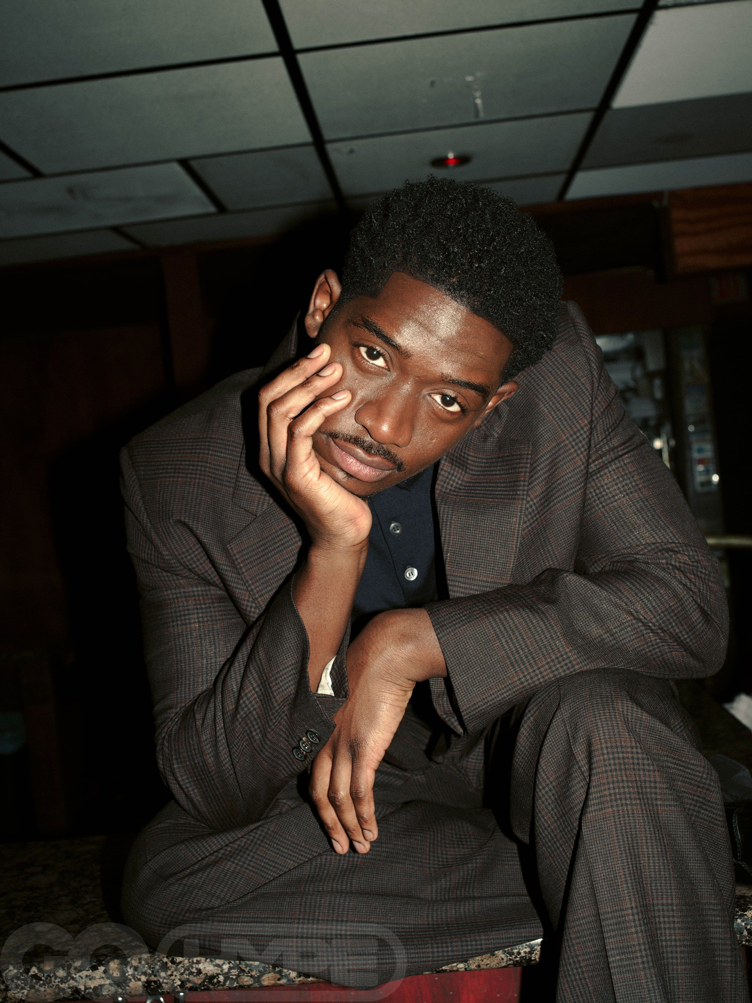 2500x3333 Damson Idris Wallpaper