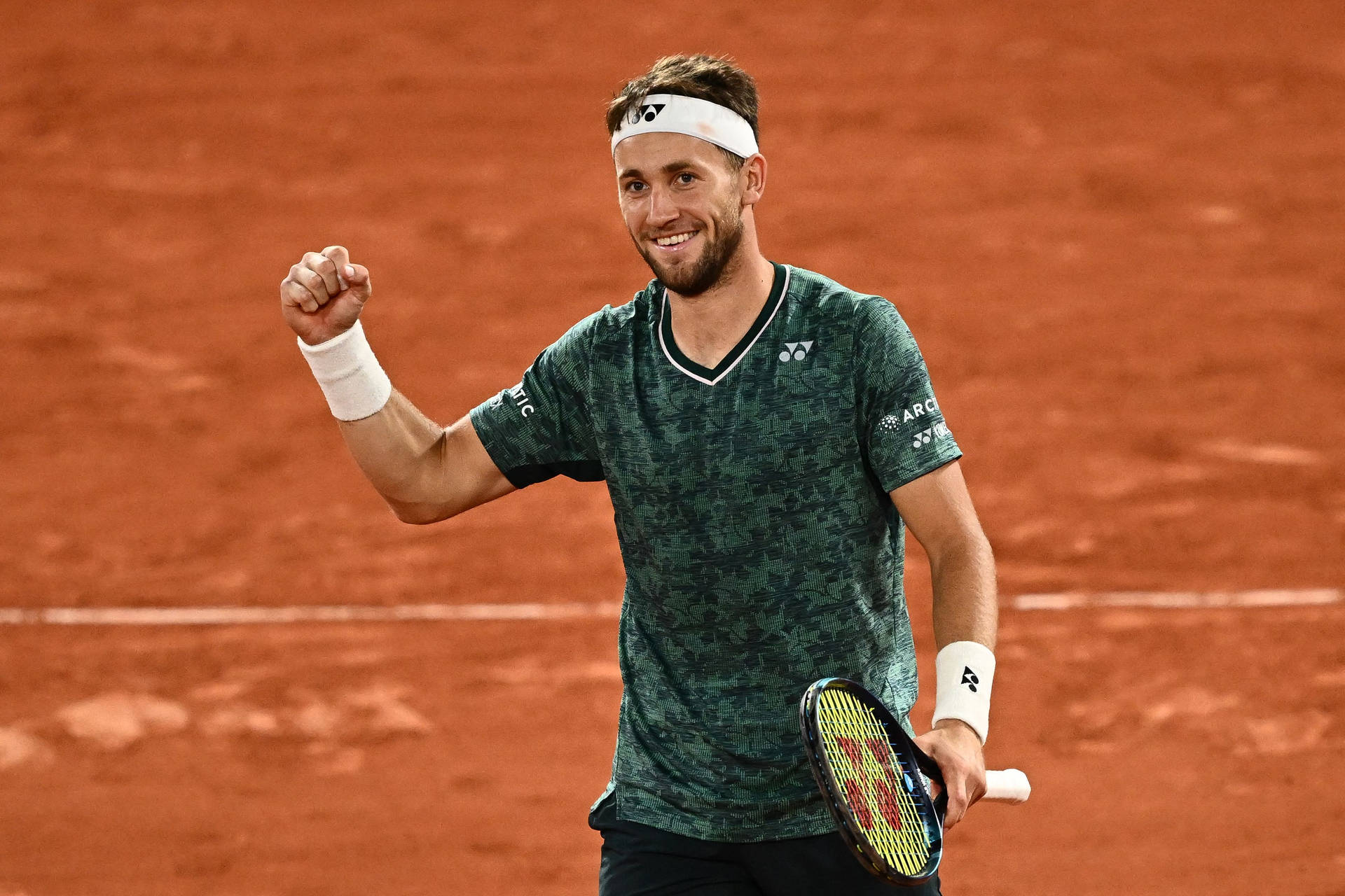 1920x1280 Download Casper Ruud Celebrates Victory with Fist Pump Wallpaper