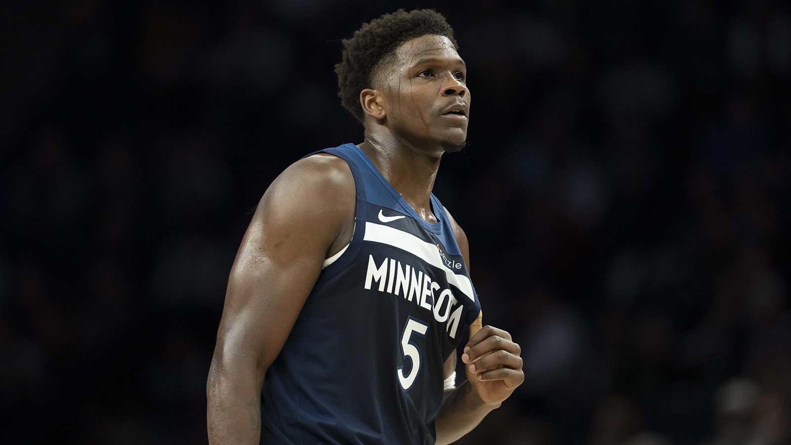 1600x900 Timberwolves' Anthony Edwards, Donte DiVincenzo showcase incredible lob connection on slam
