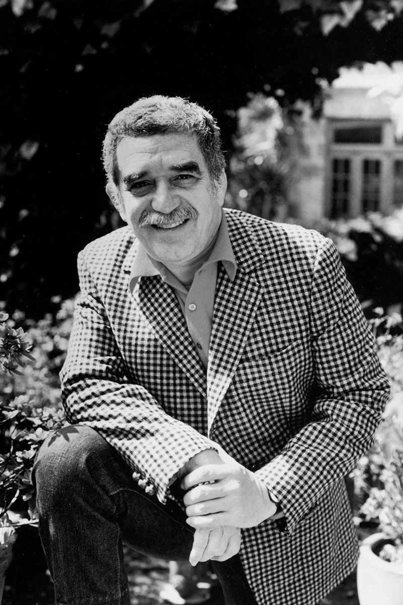 801x1200 Gabriel García Márquez Wallpaper