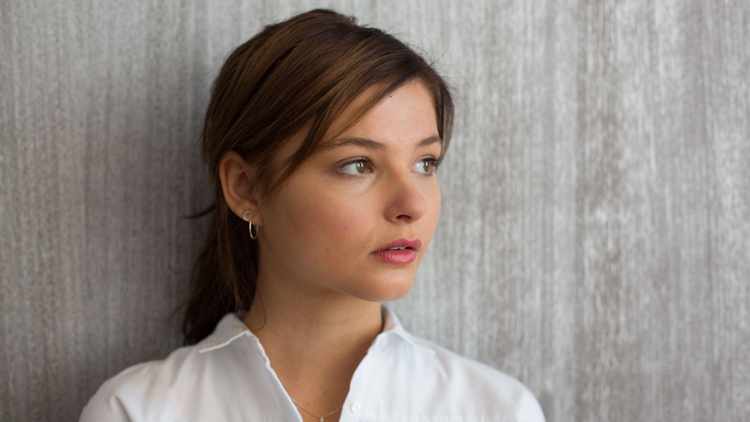 2560x1440 Wallpaper Stefanie Scott 01 3840x2160 UHD 4K Picture, Image