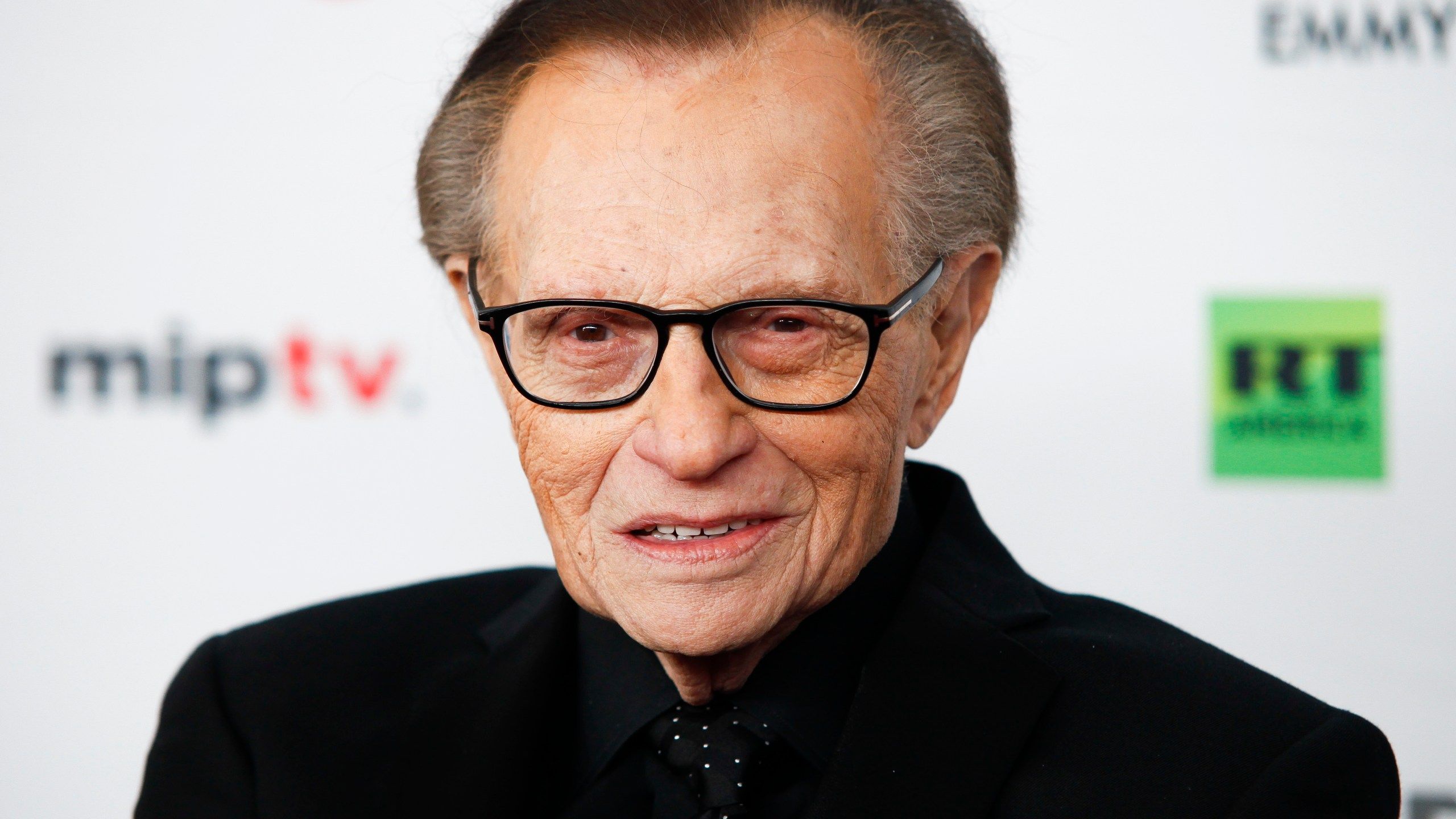2560x1440 Larry King, Broadcasting Giant For Half Century, Dies At 87