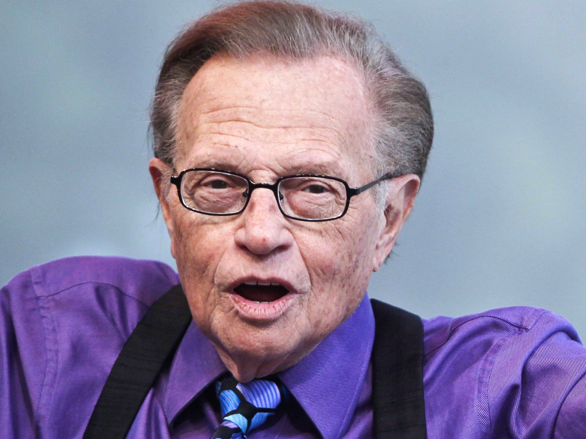 2048x1536 American broadcaster Larry King back on the airwaves. on a Russian channel