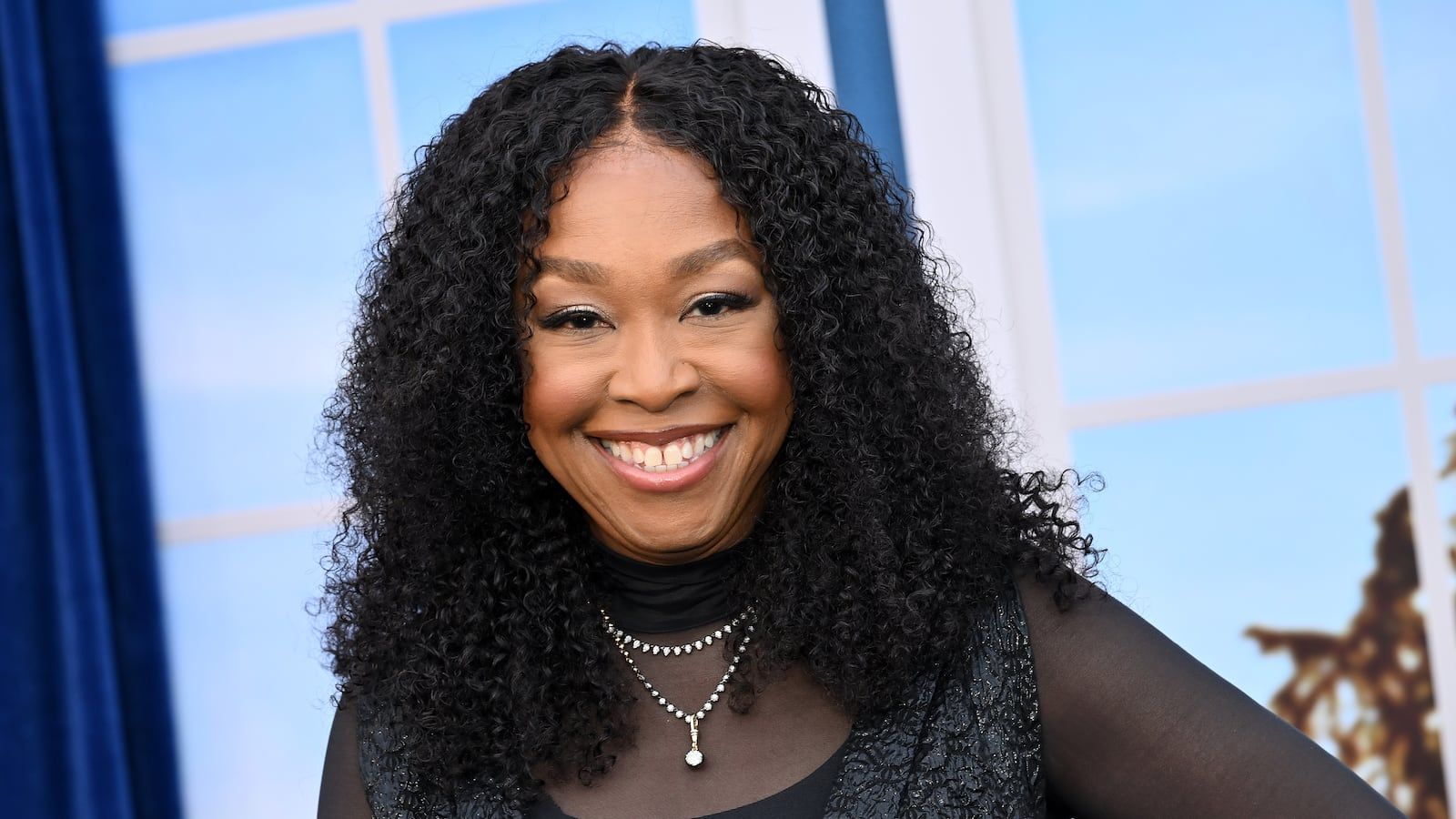 1600x900 Shonda Rhimes Reveals She Almost Called Off 'Grey's Anatomy'