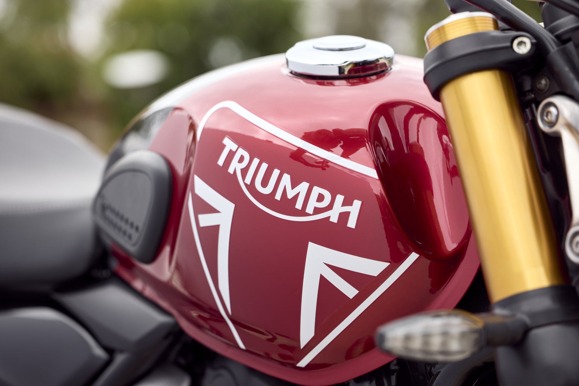 1920x1281 Triumph Speed 400 Motorcycle HD Wallpaper