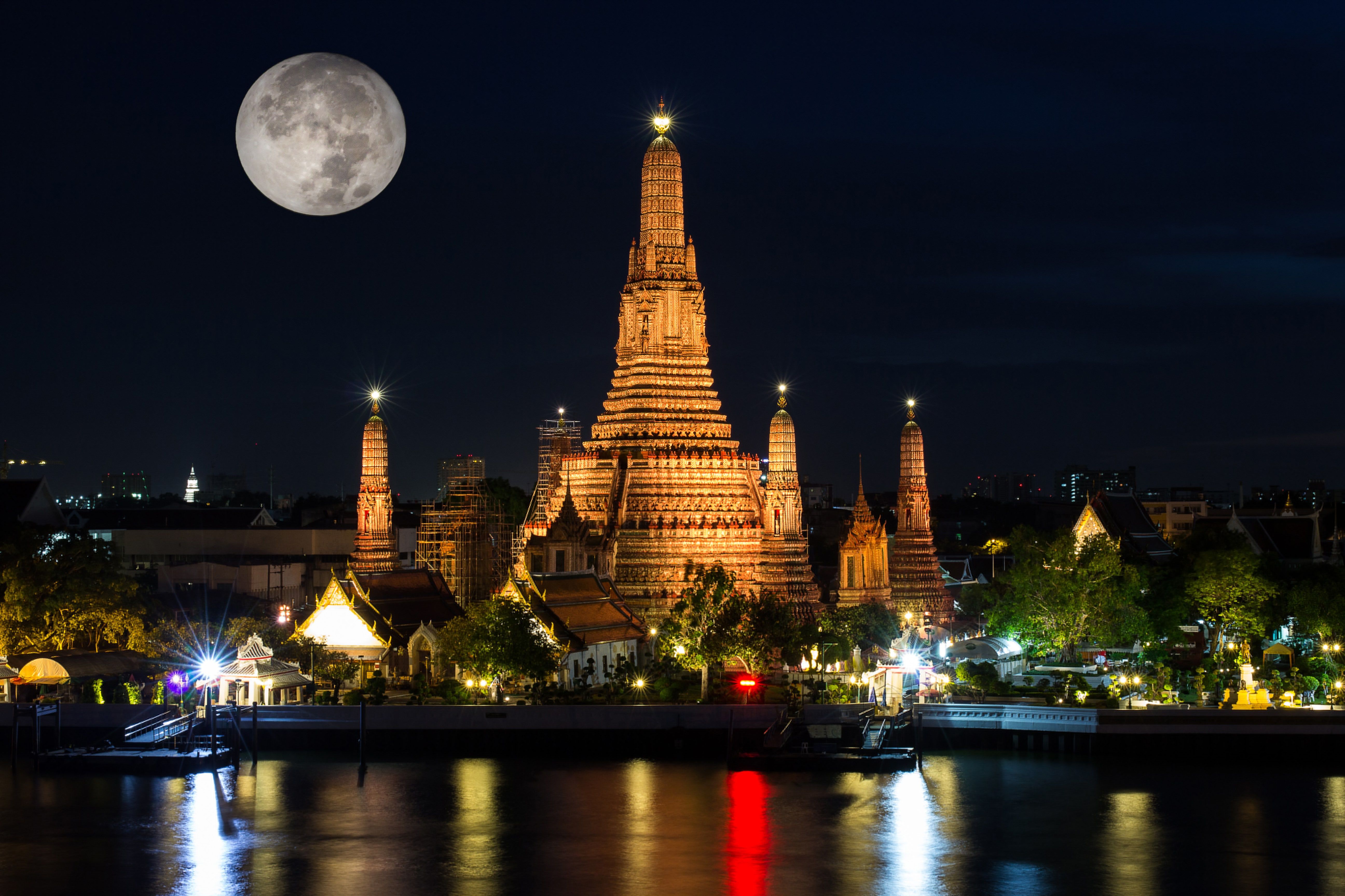 5184x3456 Wallpaper night, lights, the moon, Thailand, temple, Bangkok, Wat Arun for mobile and desktop, section город, resolution 5184x3456
