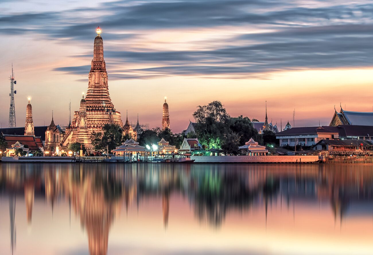 1300x887 Poster Wat Arun. Wall Art 1 FREE