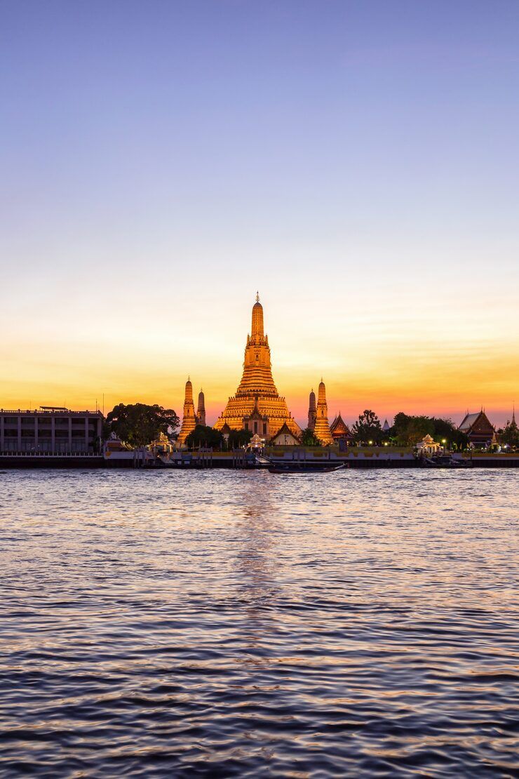 740x1110 Wat arun Image