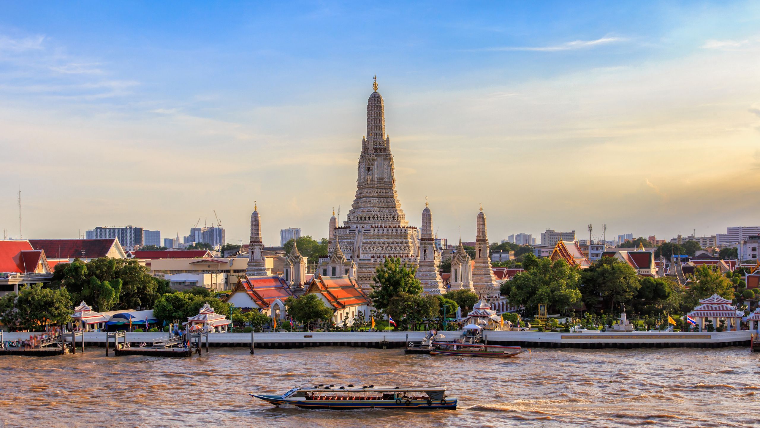 2560x1440 Wat Arun