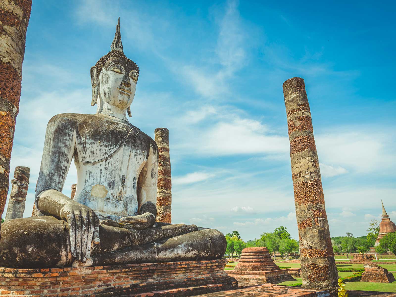 1600x1200 Sukhothai Historical Park