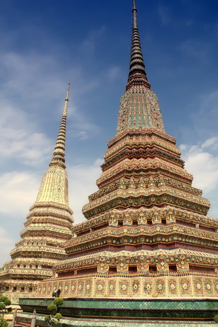 740x1110 Wat pho Image