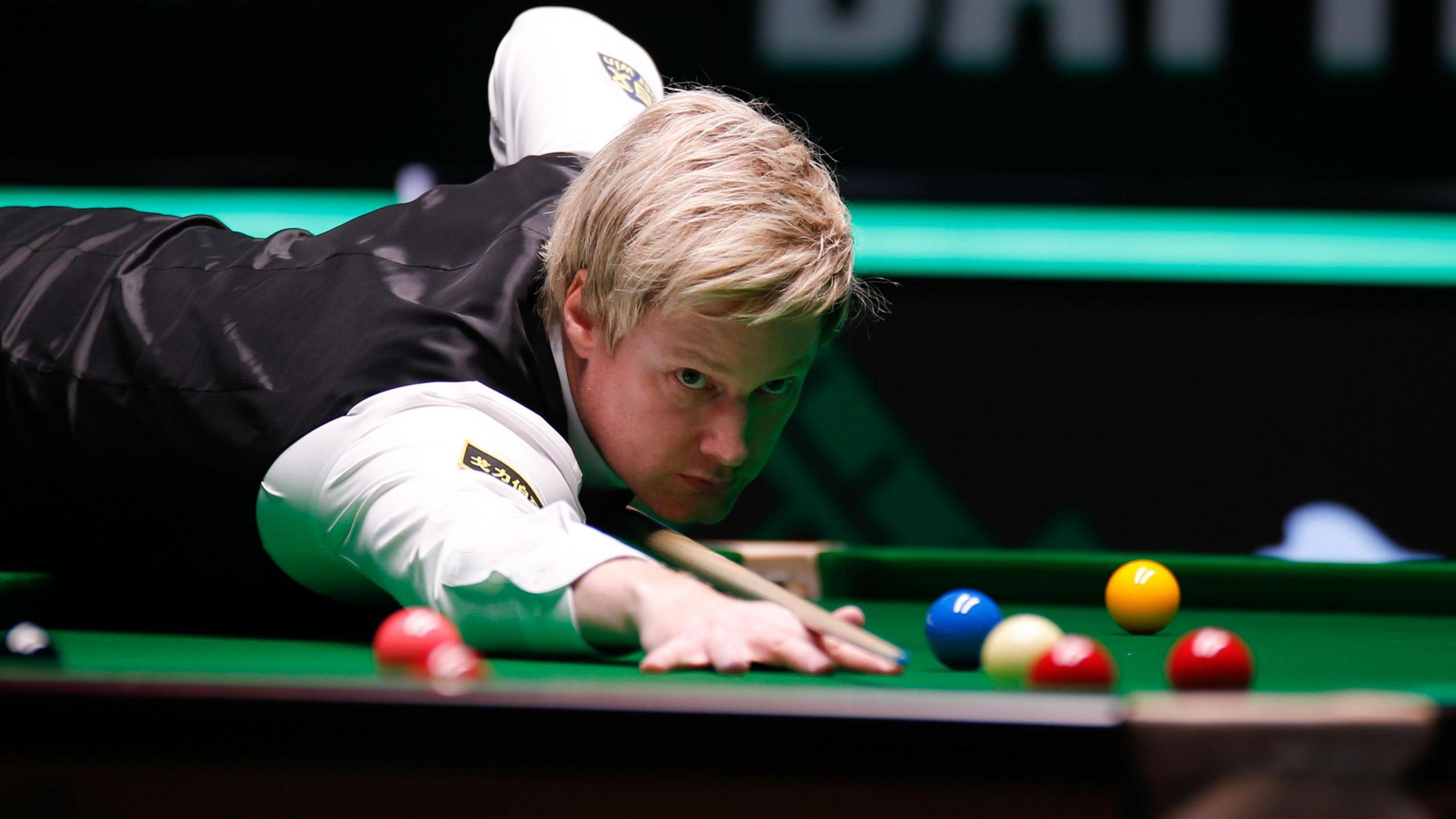 2560x1440 Neil Robertson beats Ronnie O'Sullivan to win Saudia Arabia Masters
