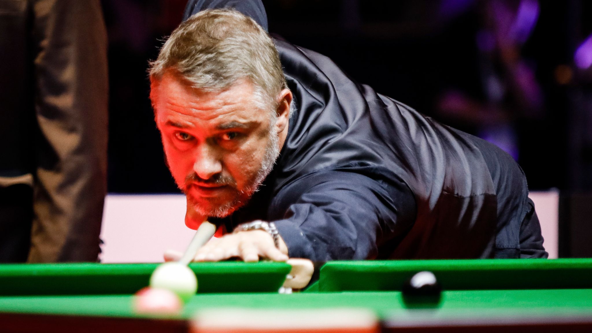 2048x1152 World Snooker Championship: Stephen Hendry defeats old foe Jimmy White in qualifying