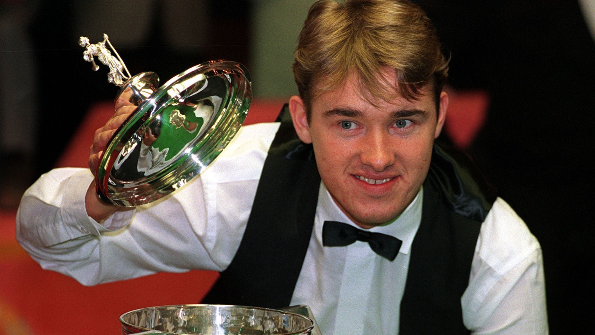 2048x1152 Stephen Hendry Wallpaper