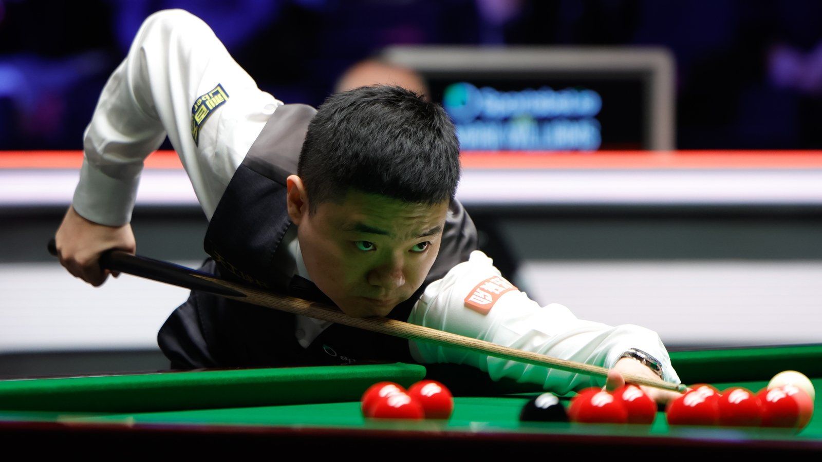 1600x900 Ding Junhui in sparkling form in rout of Williams