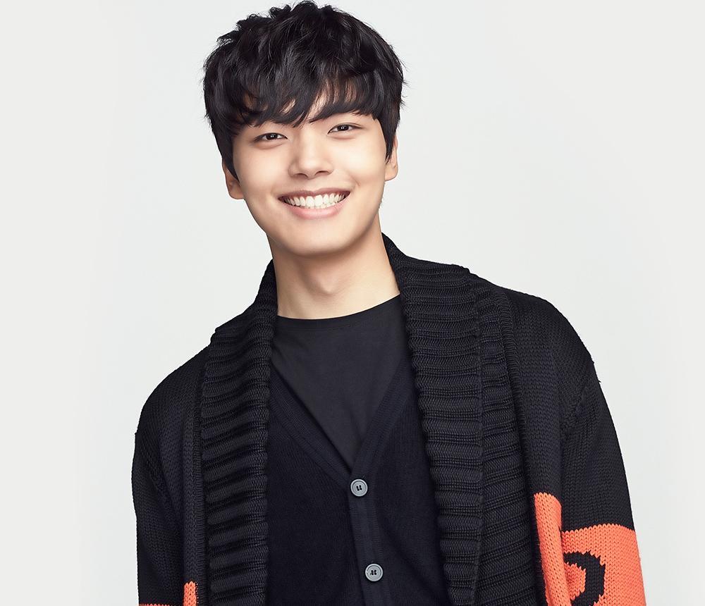 1000x860 Yeo Jin Goo Wallpaper