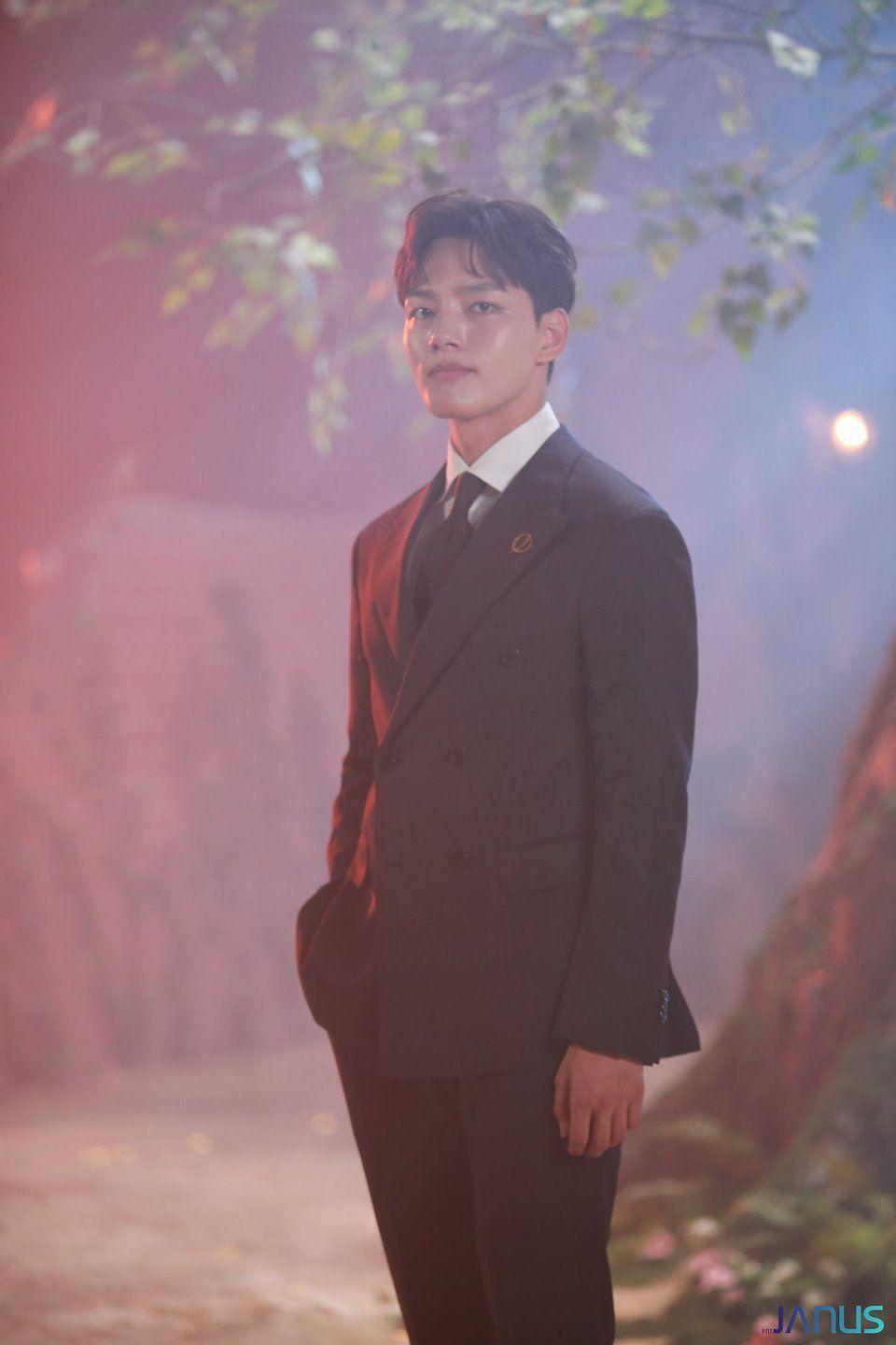 960x1440 Yeo JinGoo, Hotel Del Luna Drama Set Behind The Scene