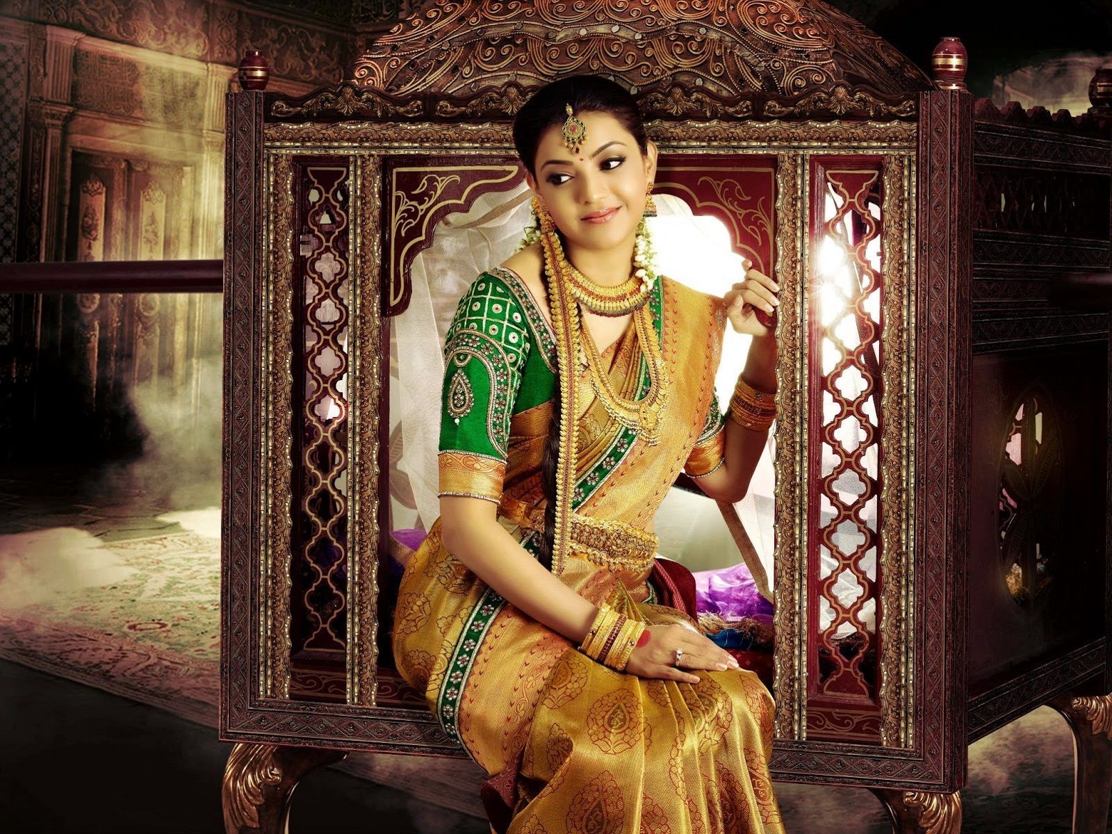 1600x1200 Silk Saree Wallpaper