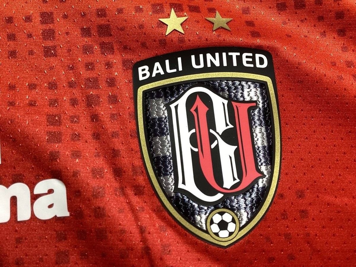 1200x900 BALI UNITED 2022 2023 Home Football Shirt Soccer Jersey Specs Sz XL