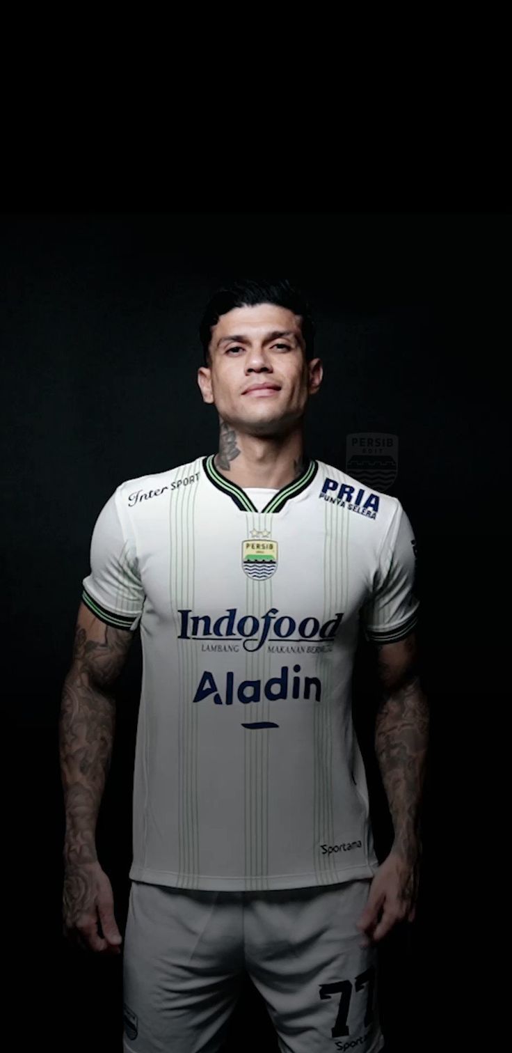 736x1512 Ciro Alves HD