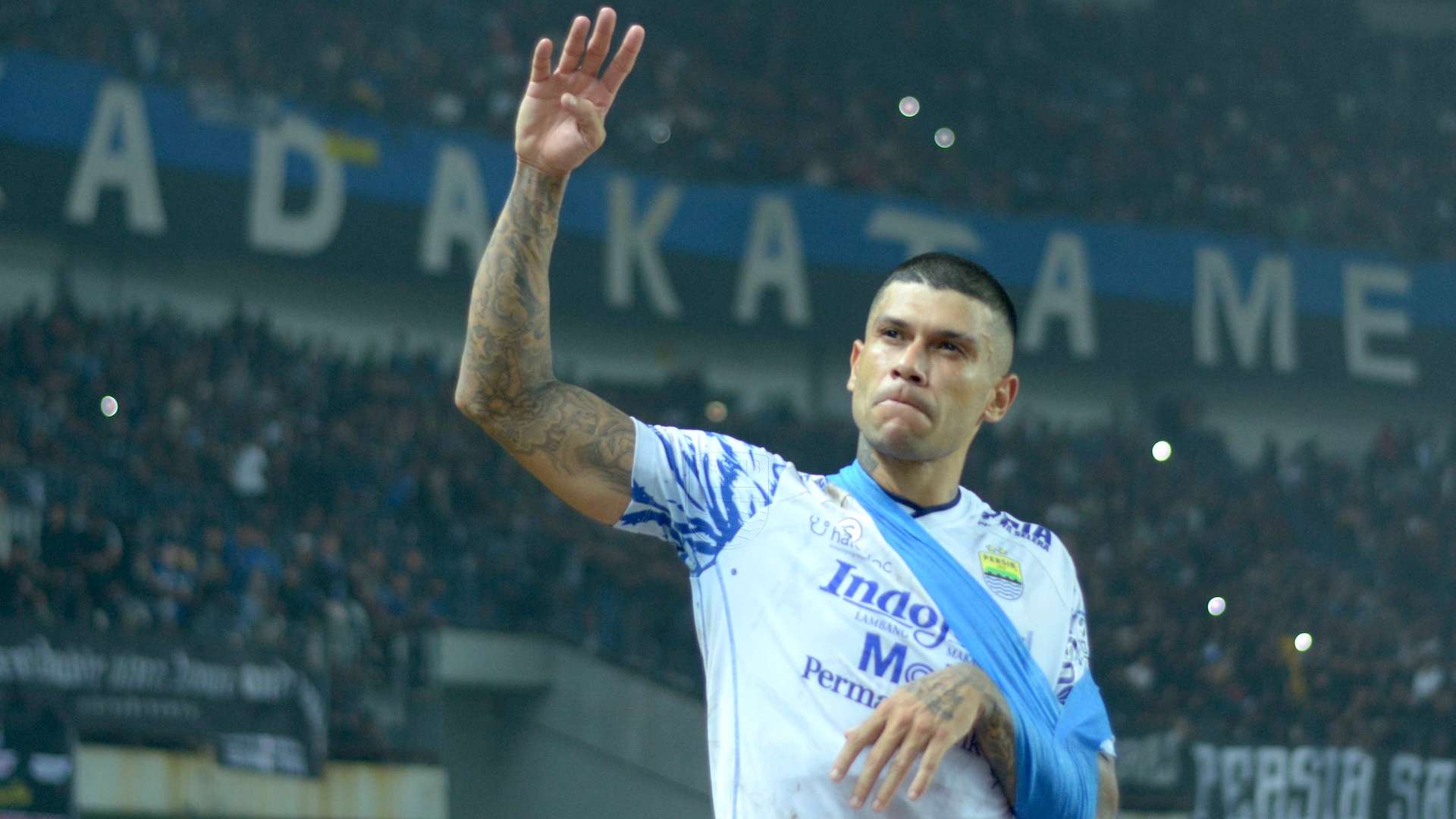1920x1080 Cedera Patah Tulang, Piala Presiden Berakhir Untuk Andalan Baru Persib Ciro Alves?. Goal.com Indonesia