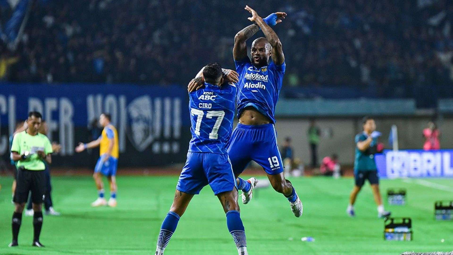 1920x1080 David Da Silva & Ciro Alves Berebut Status Pemain Terbaik Musim 2023 24. Goal.com Indonesia