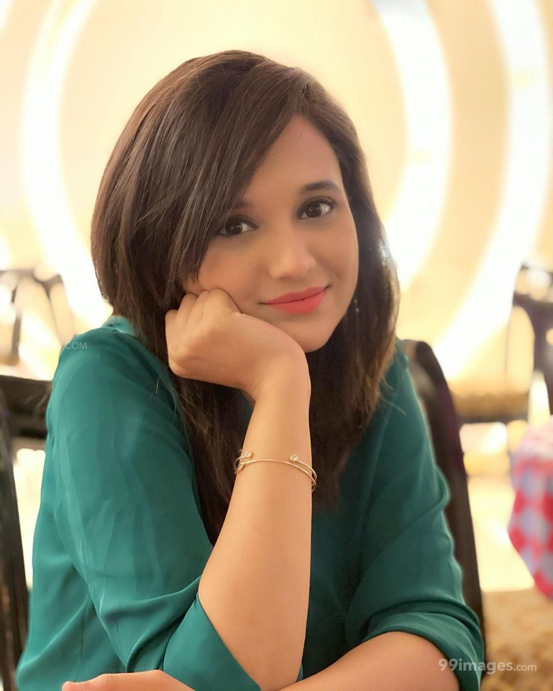 1080x1349 Sabila Nur Wallpaper