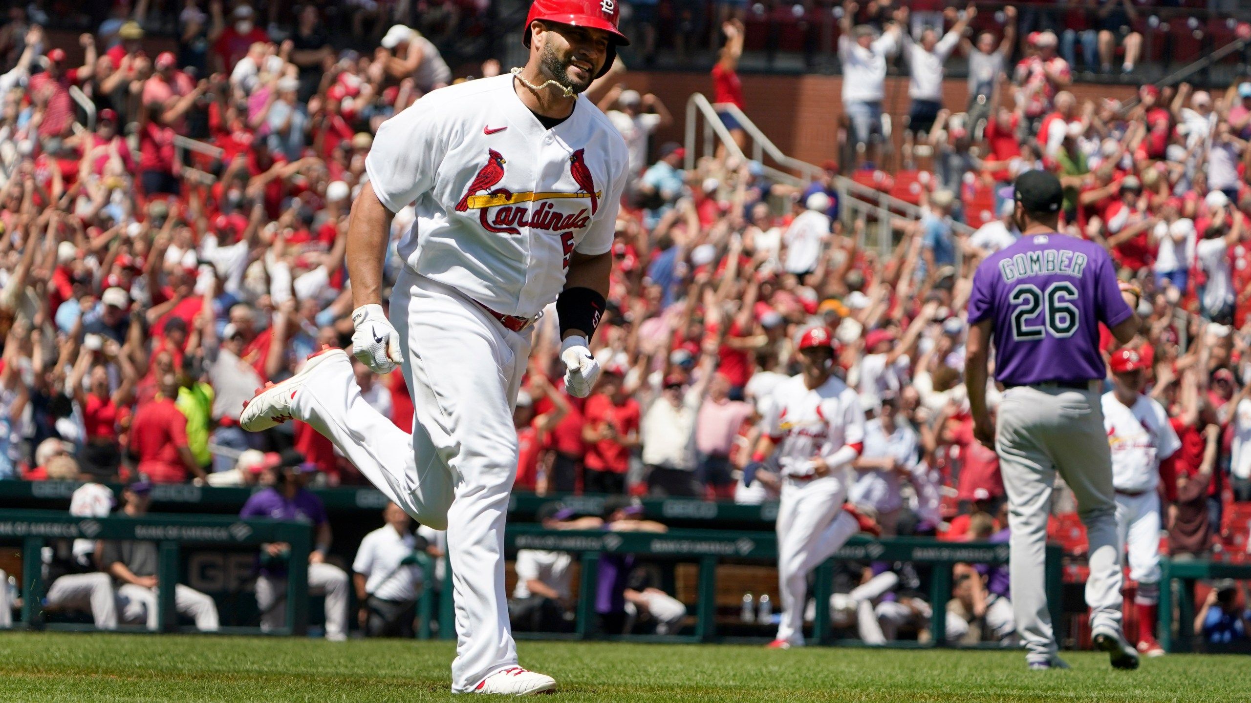 2560x1440 Pujols hits grand slam, leads Wainwright, Cards over Rockies
