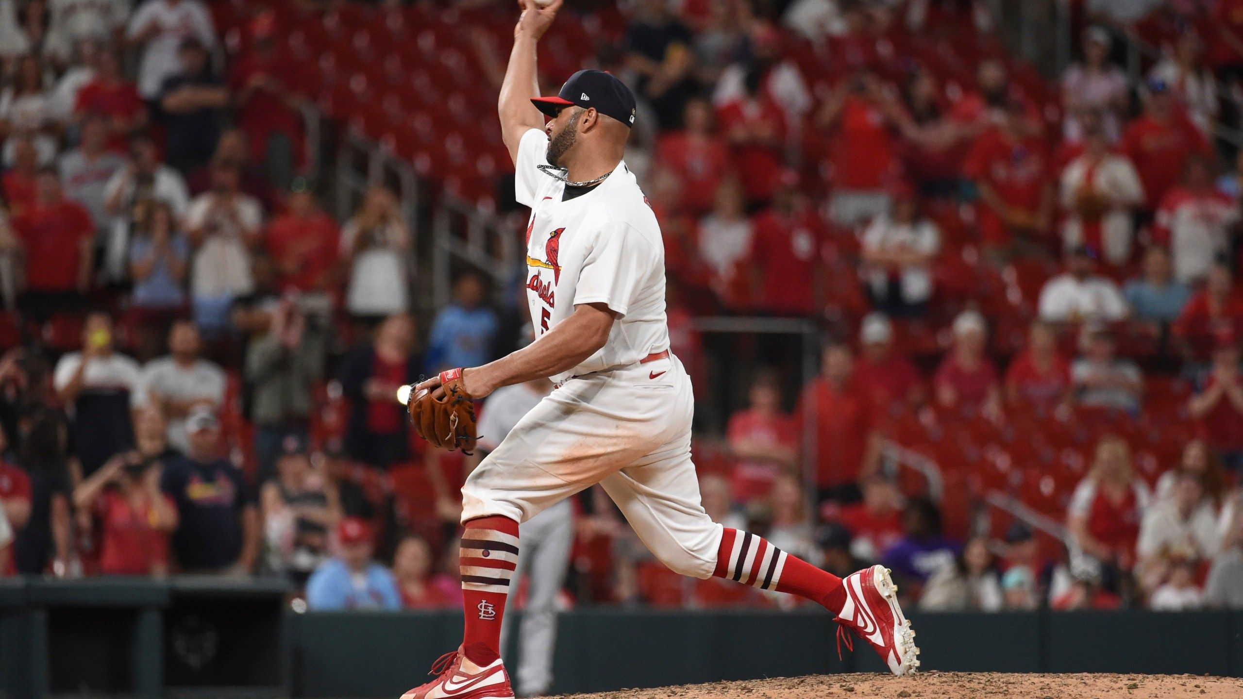 2560x1440 After pitching, Pujols has played at seven positions