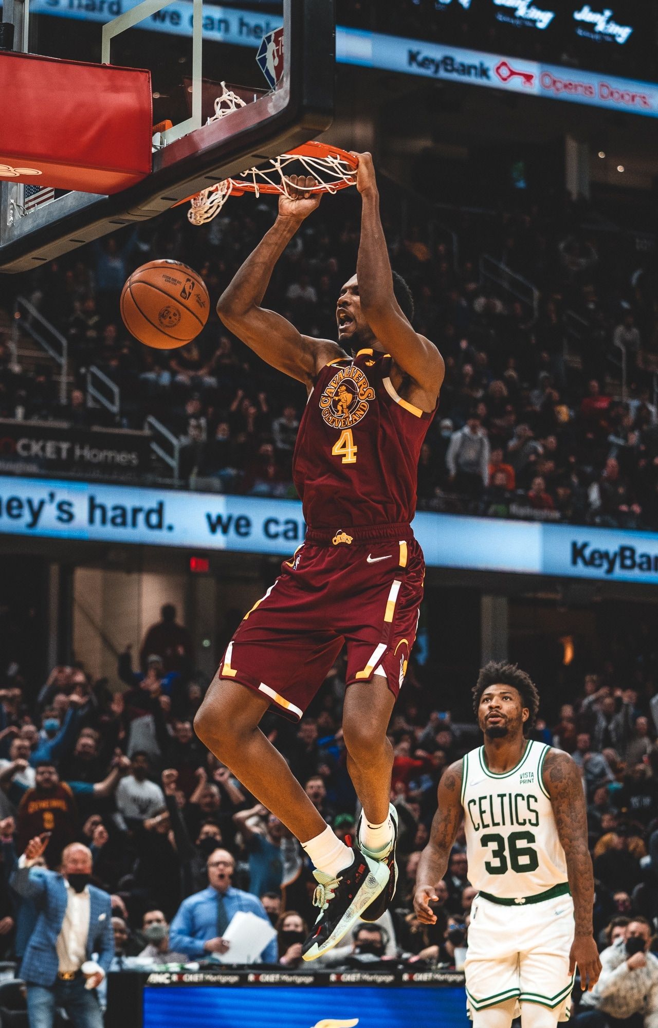 1280x2000 Evan Mobley's Stats and Notes from November