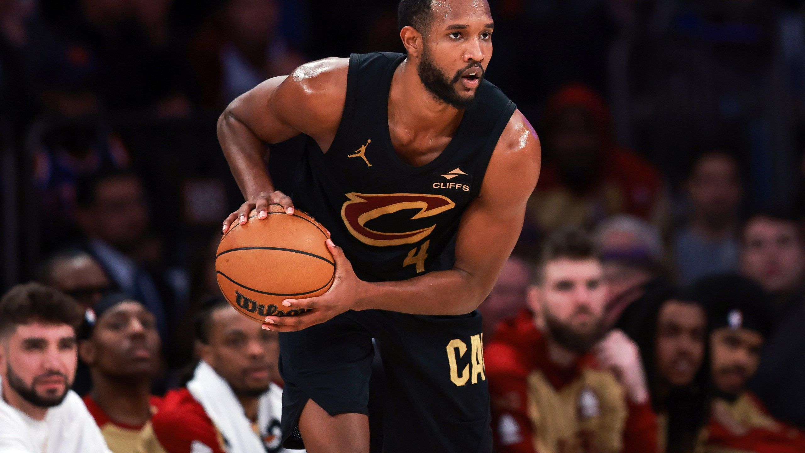 2560x1440 Cleveland's Evan Mobley Wins NBA Defensive Player Of The Year Award. NBC4 WCMH TV