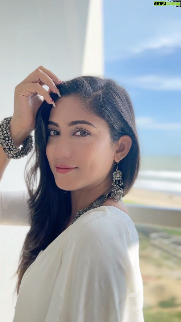 720x1280 Safa Kabir Instagram