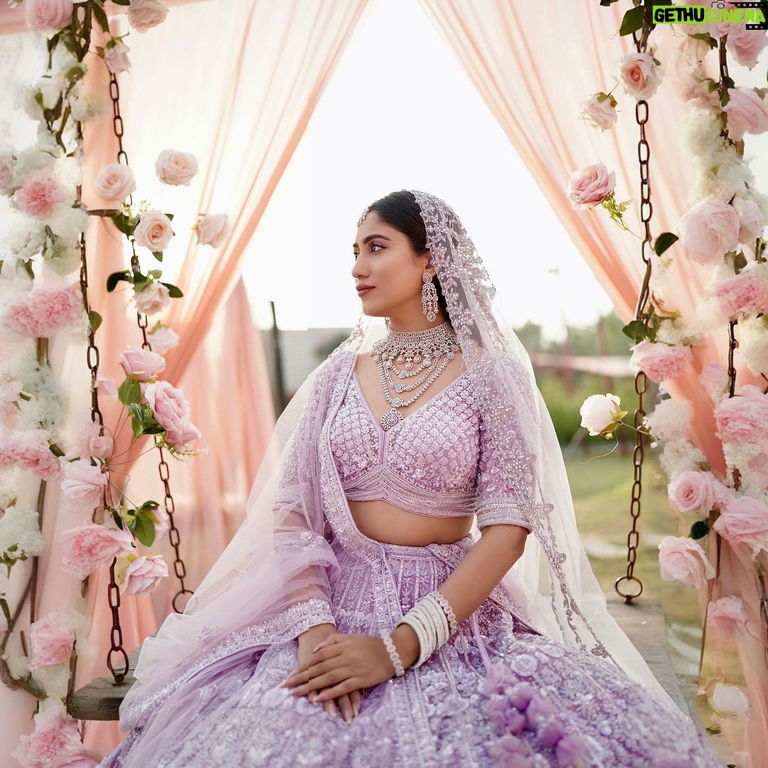 1080x1080 Safa Kabir Instagram