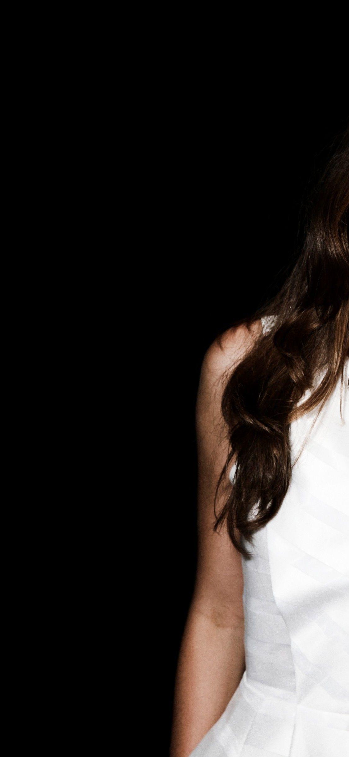 1125x2436 Alycia Debnam Carey Best Wallpaper 10002