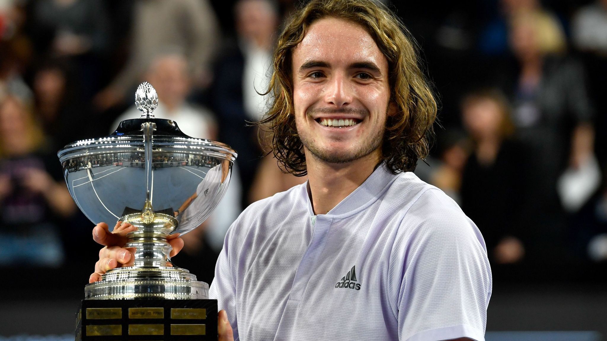 2048x1152 Stefanos Tsitsipas defends Marseille Open title
