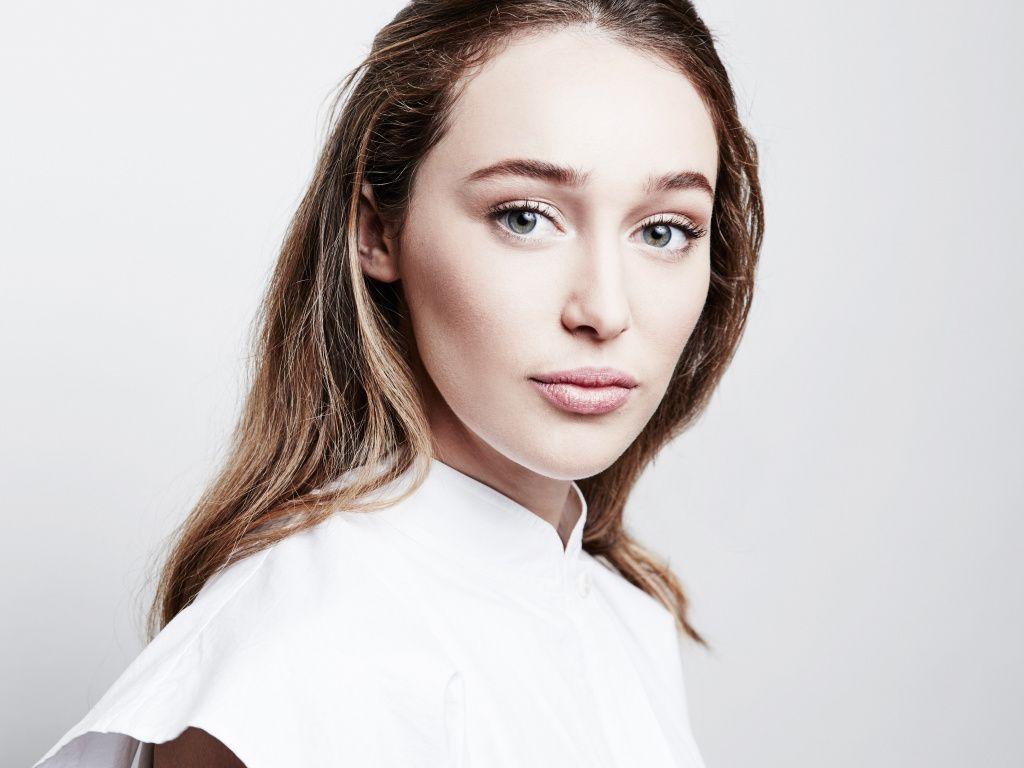 1024x768 Desktop wallpaper celebrity, alycia debnam carey, brunette, 2018
