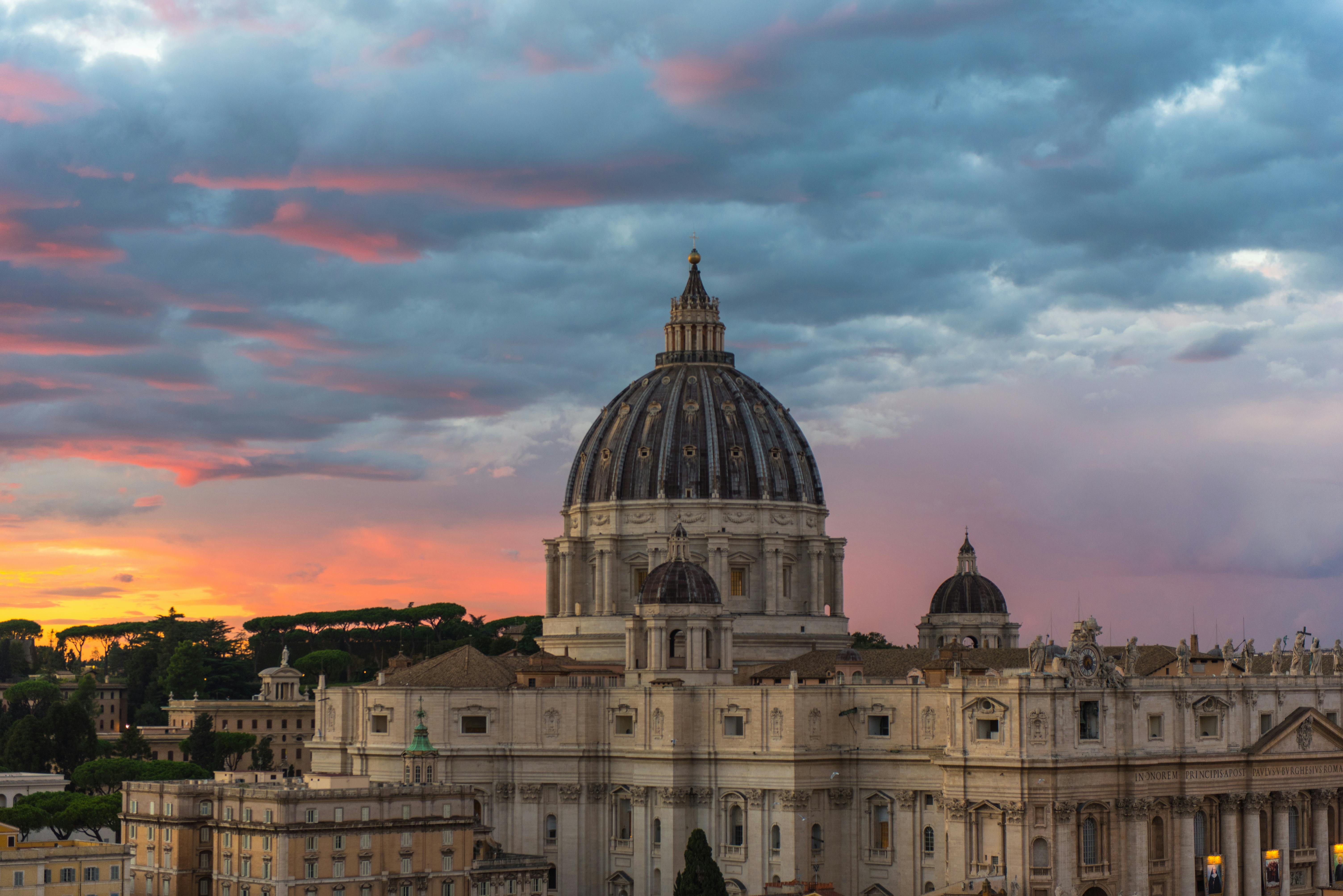 6016x4016 St. Peter's Basilica at Sunset, Vatican City · Free