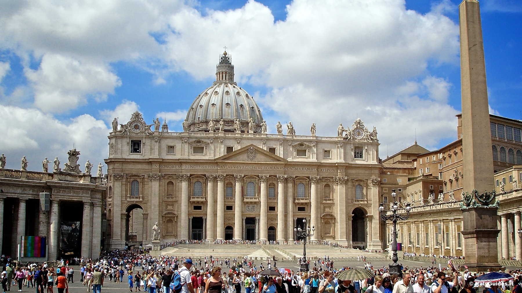 1800x1012 Picture of St. Peter's Basilica, Rome