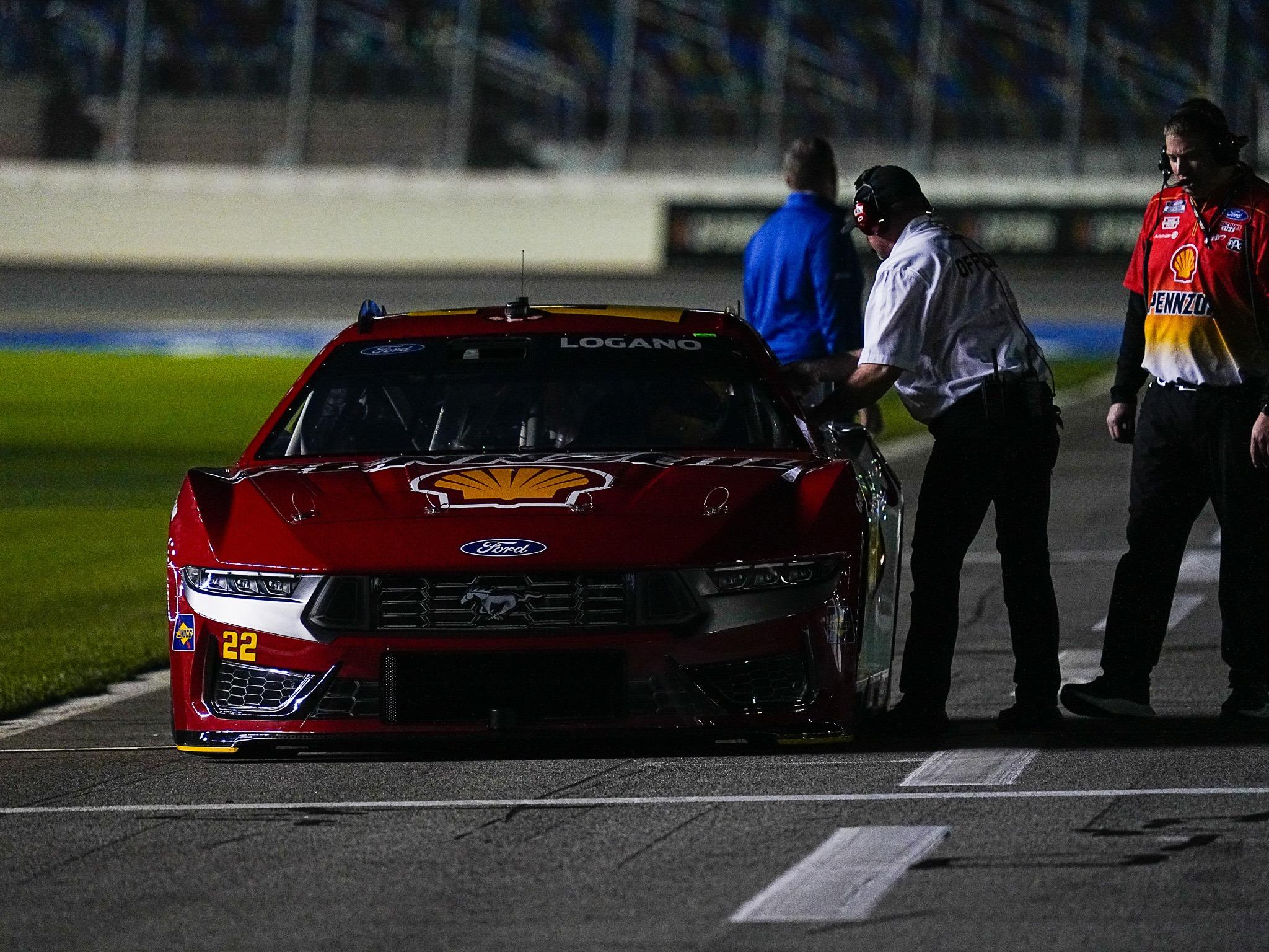 2048x1536 Joey Logano Seeks Redemption in Daytona Podium Finish