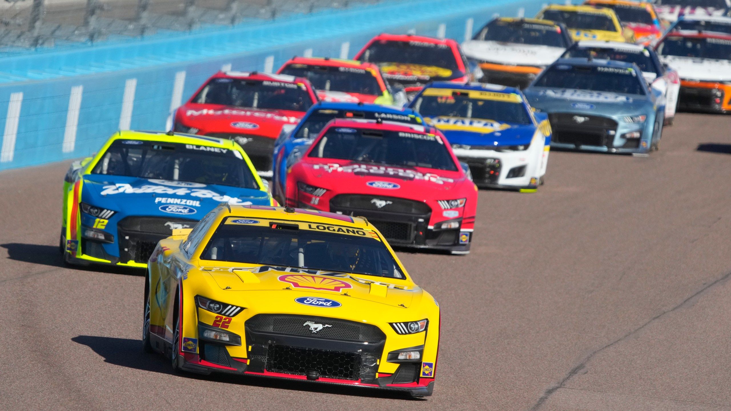 2560x1440 Joey Logano wins at Phoenix to earn 2nd NASCAR championship. FOX 5 San Diego & KUSI News