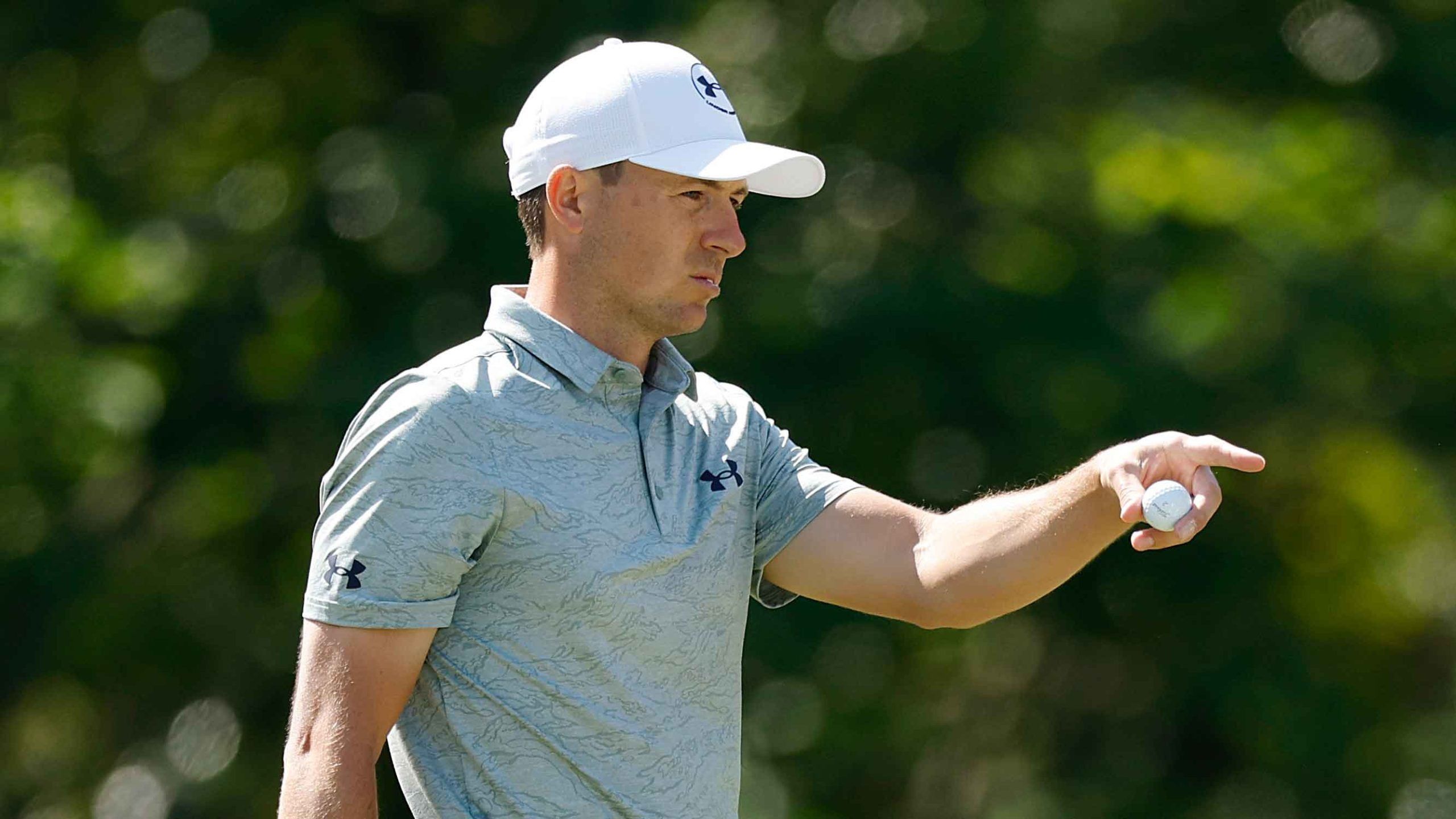 2560x1440 Jordan Spieth's Masters frustration boils over: 'You can't talk about them here'