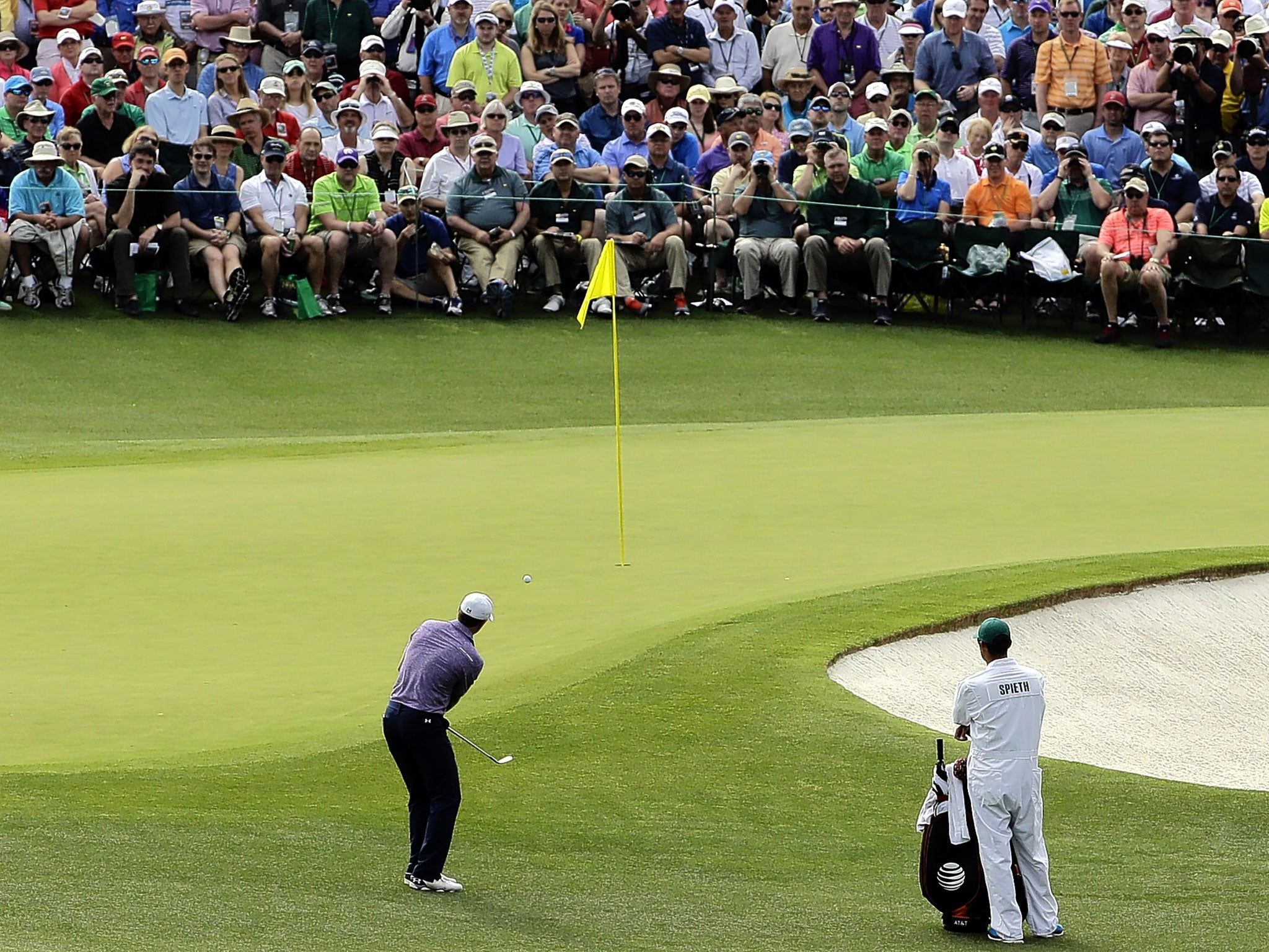 2048x1536 Masters 2015 report: Calm and collected Jordan Spieth rewrites history to tighten grip on Augusta lead