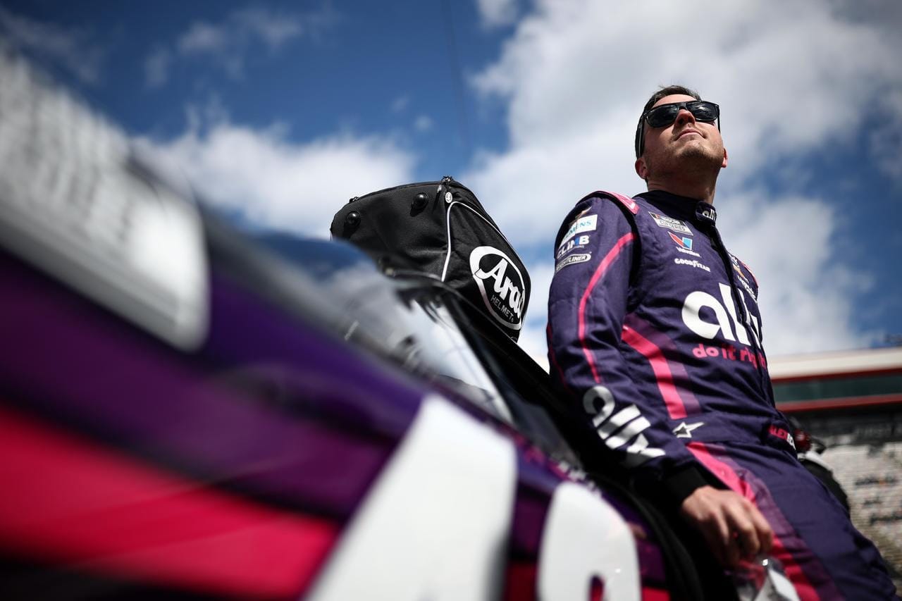 1280x853 Alex Bowman shows the way in Food City 500 qualifying at Bristol Motor Speedway Digest for NASCAR News