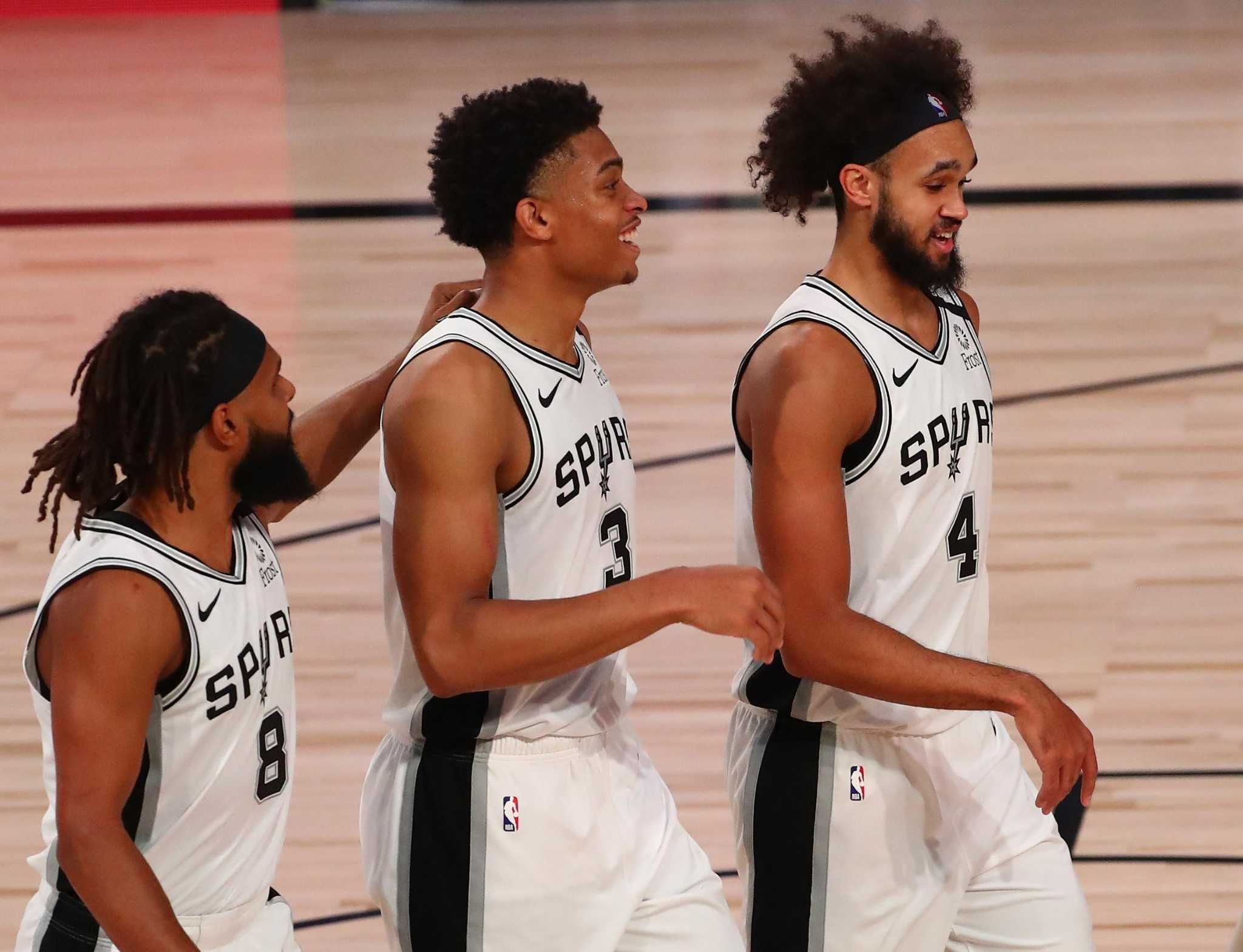2048x1569 Derrick White Wallpaper