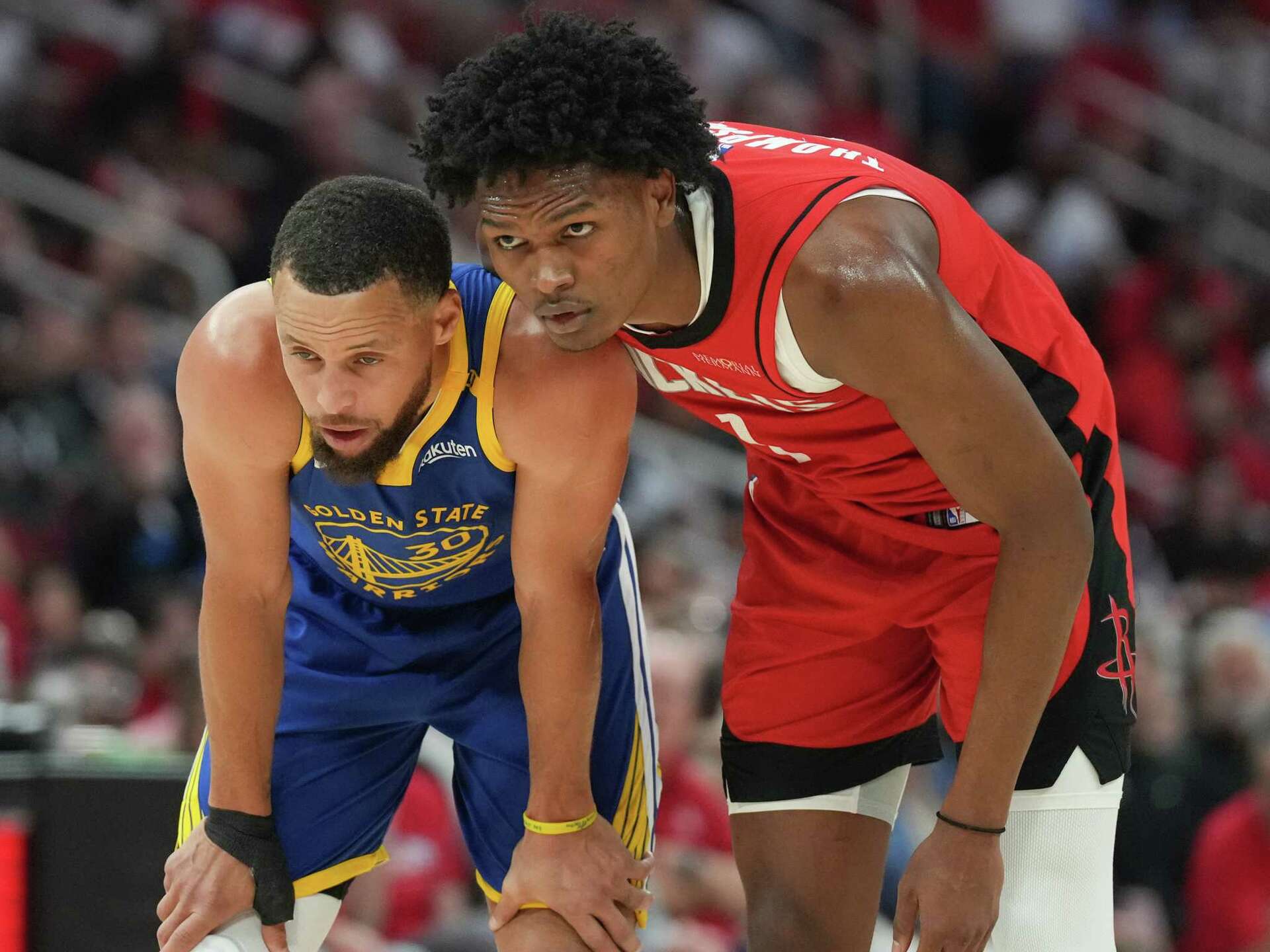 1920x1440 Amen Thompson was in Steph Curry's camp. Now he guards Warriors' star
