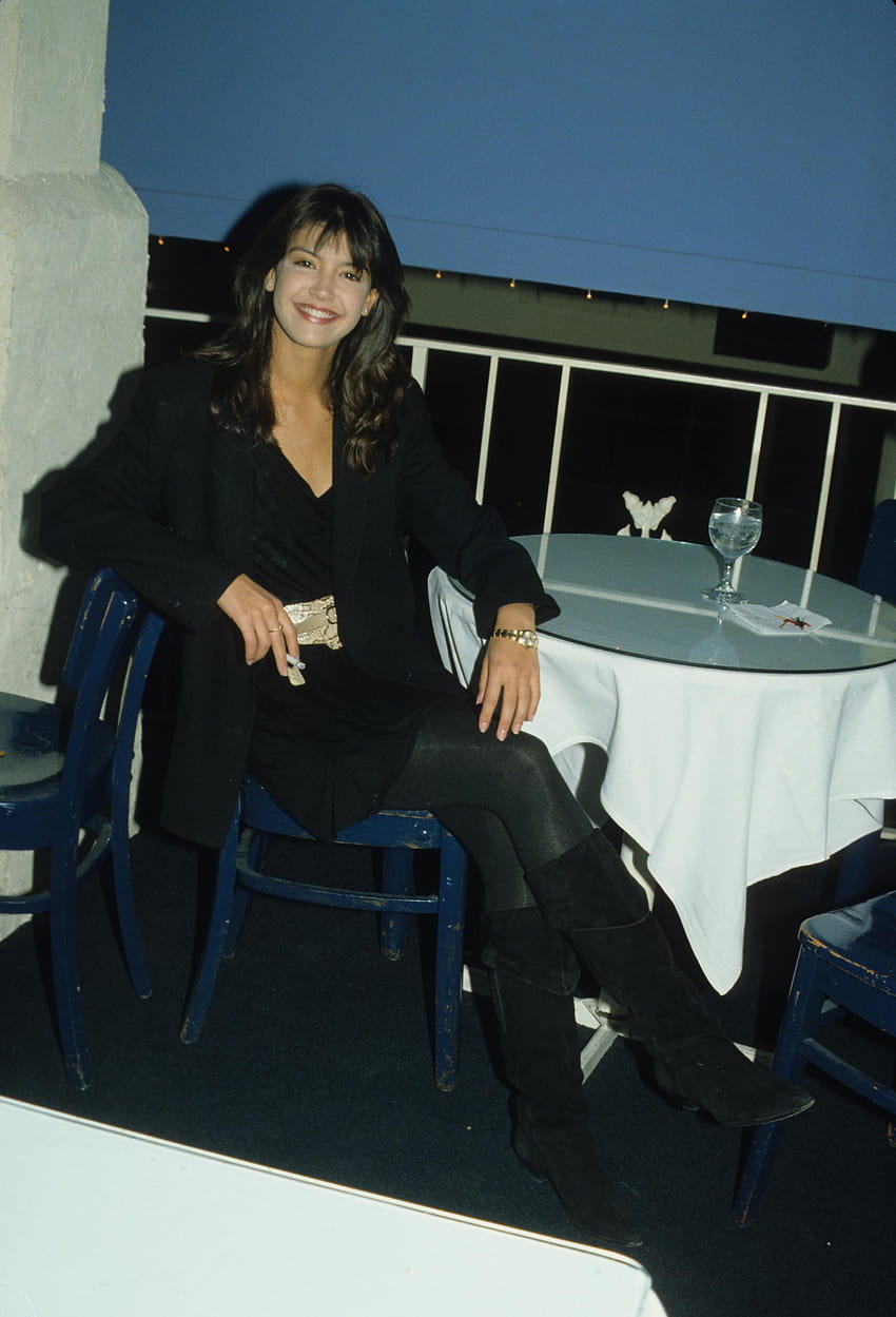 850x1249 One more Phoebe Cates : CelebsInTights HD phone wallpaper